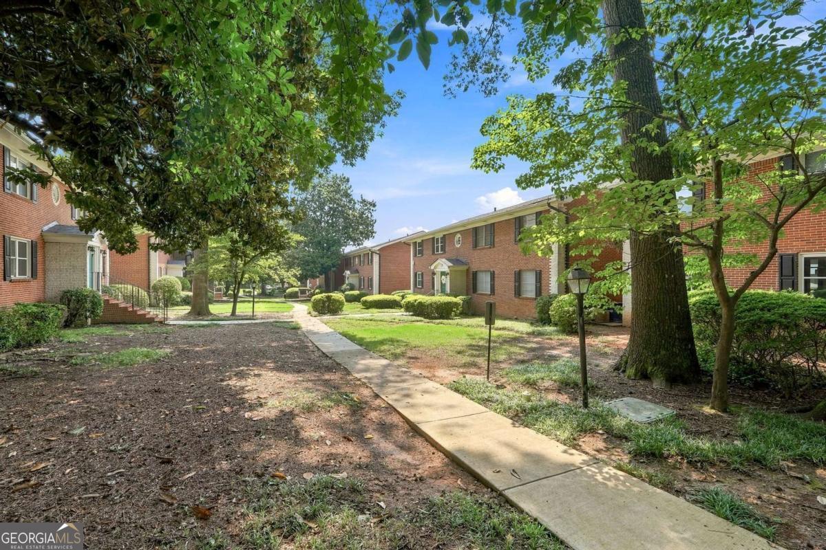 4282 Roswell RD NE E2