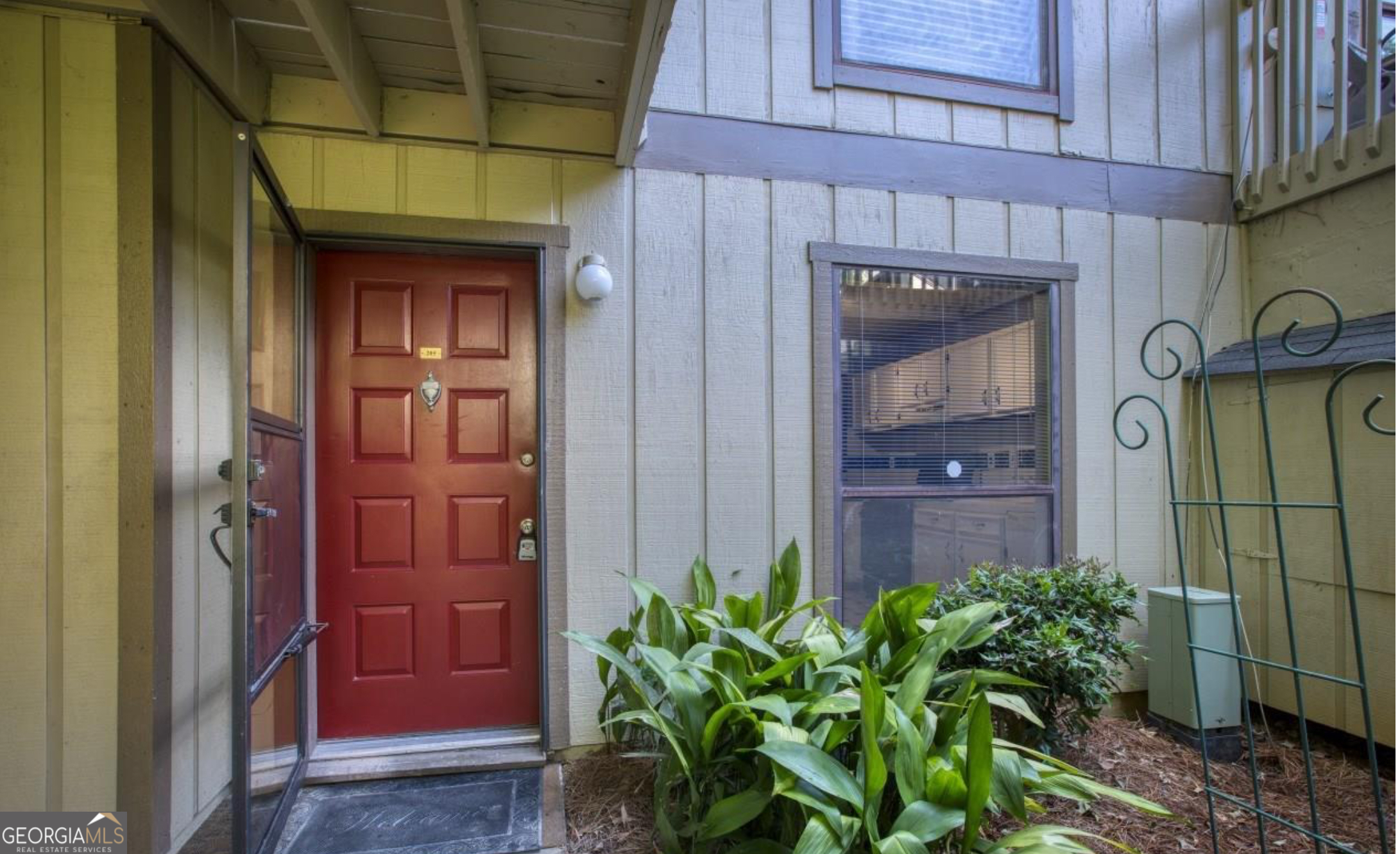 205 Woodcliff DR 205