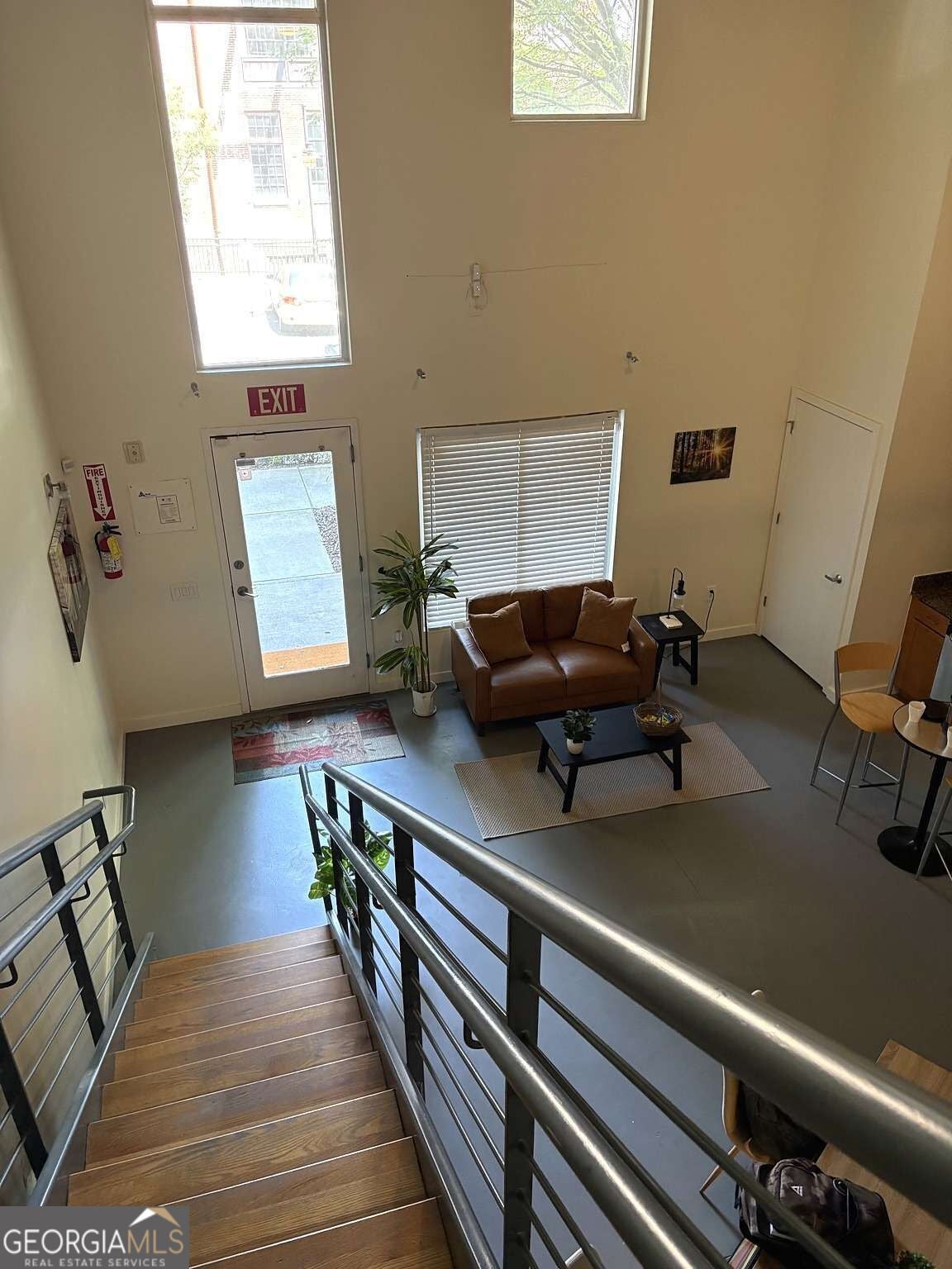 620 Glen Iris DR NE 102