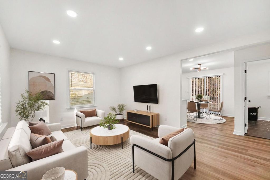 Photo of 578 Alfred Road NW, Atlanta, GA 30331 (MLS # 10739380)