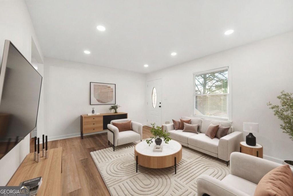 Photo of 578 Alfred Road NW, Atlanta, GA 30331 (MLS # 10739380)