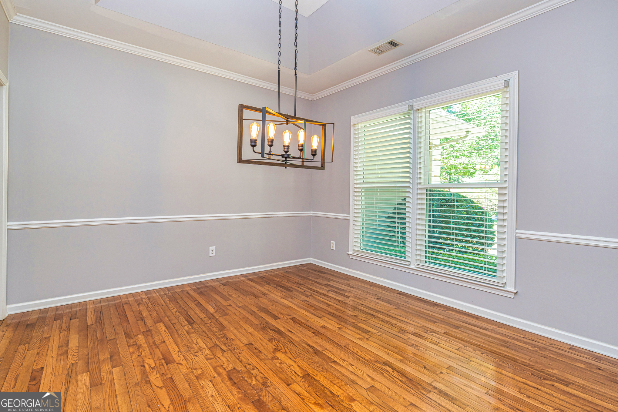 Newnan, Georgia 30265, United States, 3 Bedrooms Bedrooms, ,5 BathroomsBathrooms,Residential,Active,200698