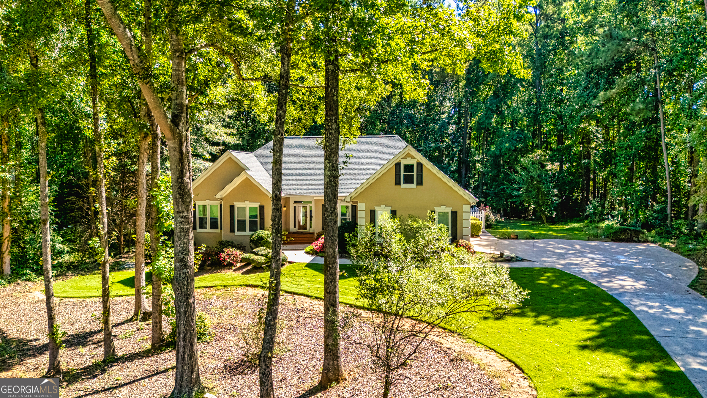 217 Windermere CIR