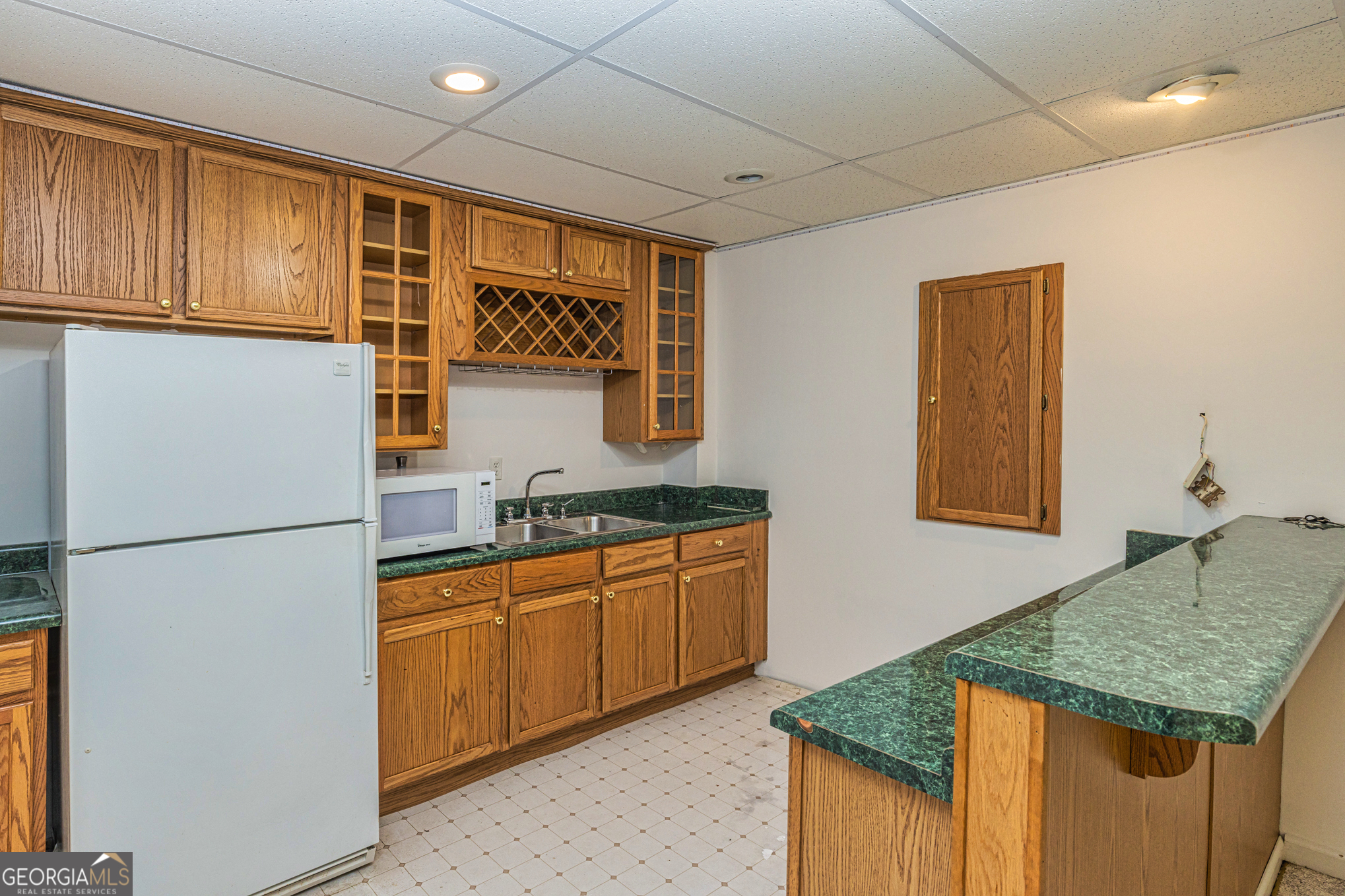 Newnan, Georgia 30265, United States, 3 Bedrooms Bedrooms, ,5 BathroomsBathrooms,Residential,Active,200698