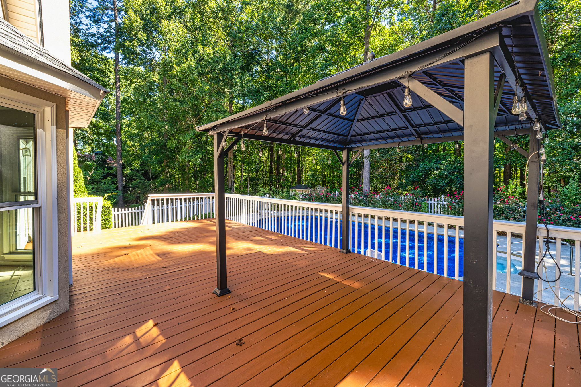 Newnan, Georgia 30265, United States, 3 Bedrooms Bedrooms, ,5 BathroomsBathrooms,Residential,Active,200698