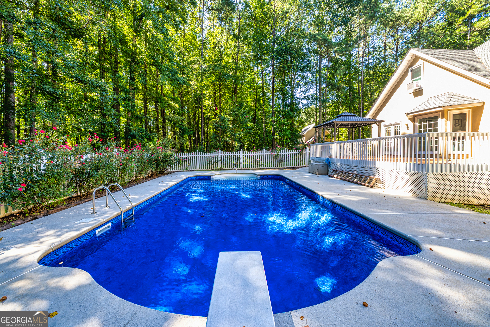 Newnan, Georgia 30265, United States, 3 Bedrooms Bedrooms, ,5 BathroomsBathrooms,Residential,Active,200698