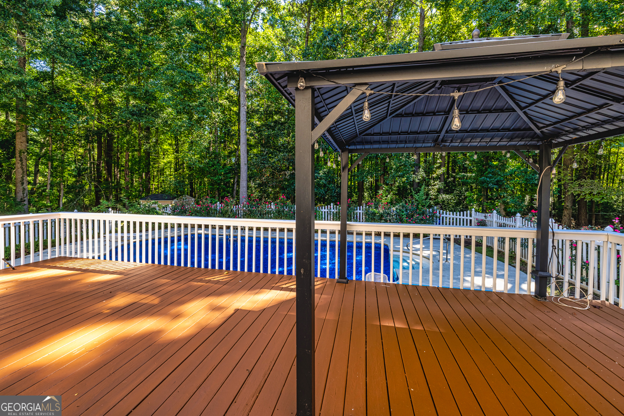 Newnan, Georgia 30265, United States, 3 Bedrooms Bedrooms, ,5 BathroomsBathrooms,Residential,Active,200698