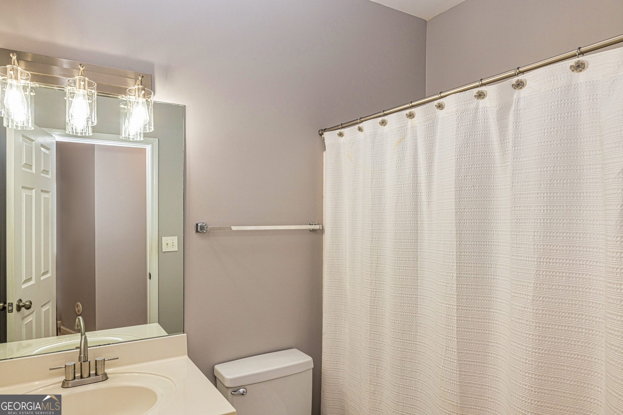 Newnan, Georgia 30265, United States, 3 Bedrooms Bedrooms, ,5 BathroomsBathrooms,Residential,Active,200698