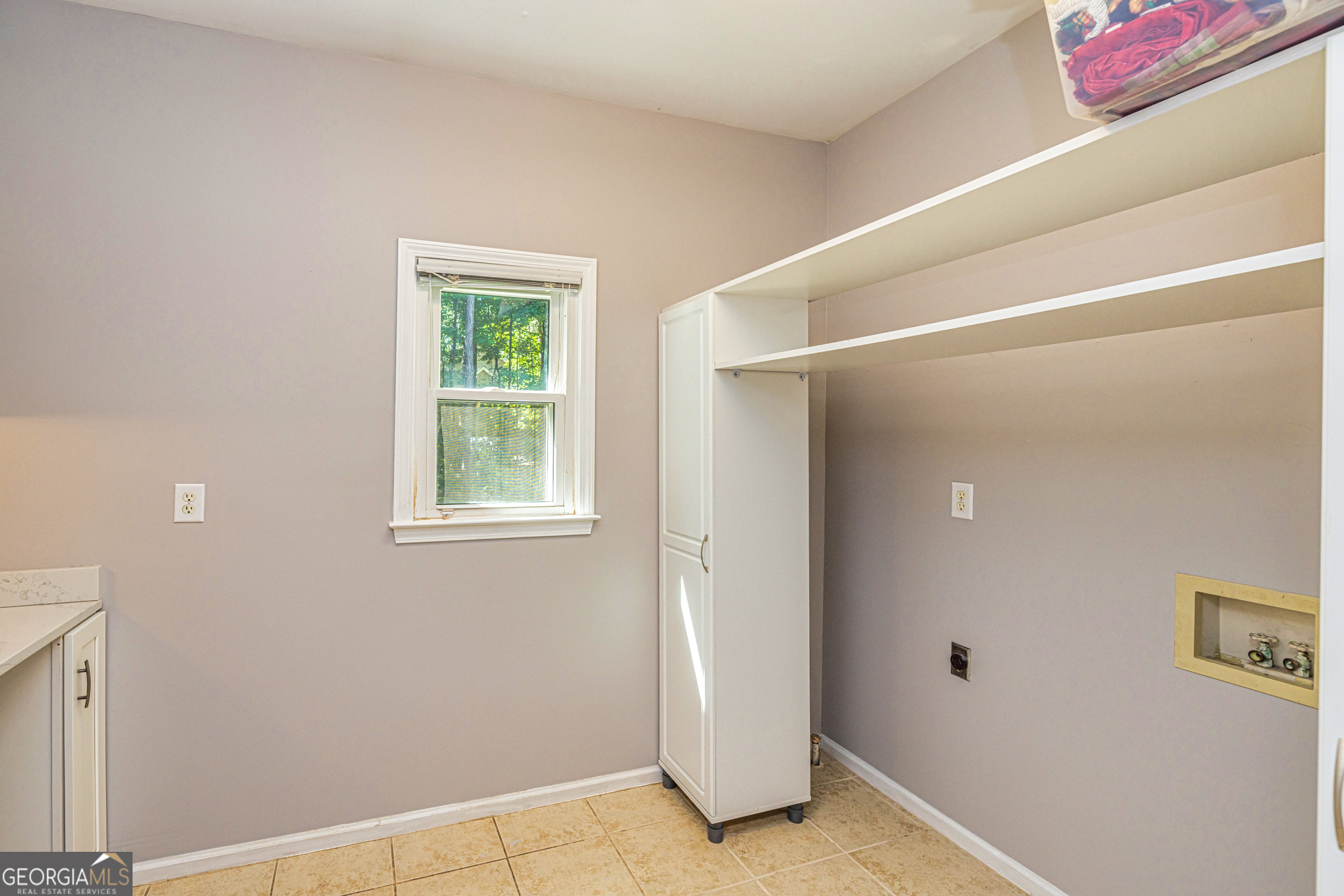 Newnan, Georgia 30265, United States, 3 Bedrooms Bedrooms, ,5 BathroomsBathrooms,Residential,Active,200698