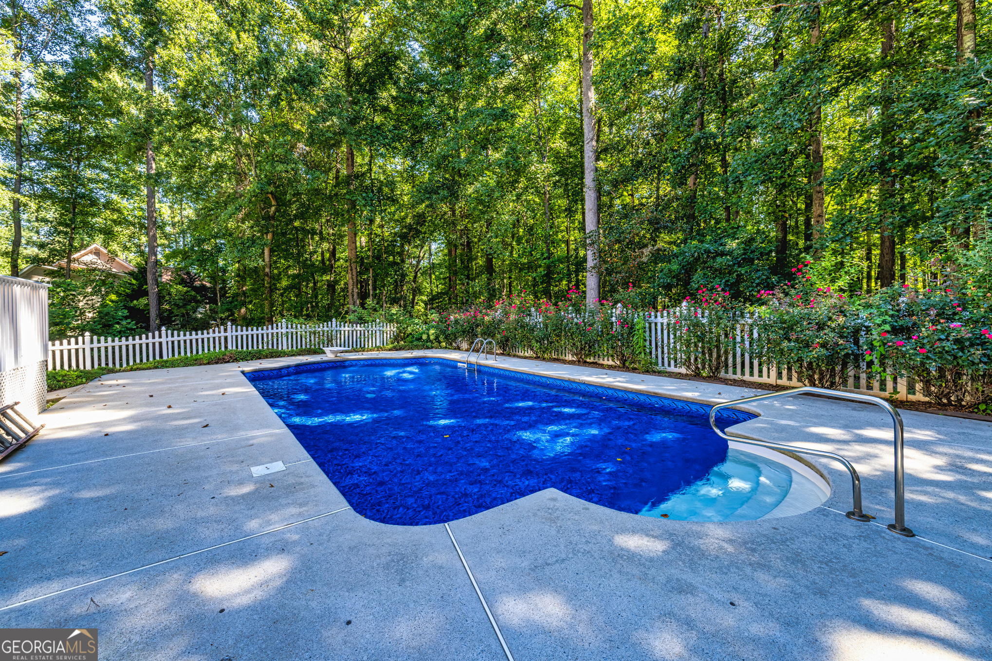 Newnan, Georgia 30265, United States, 3 Bedrooms Bedrooms, ,5 BathroomsBathrooms,Residential,Active,200698