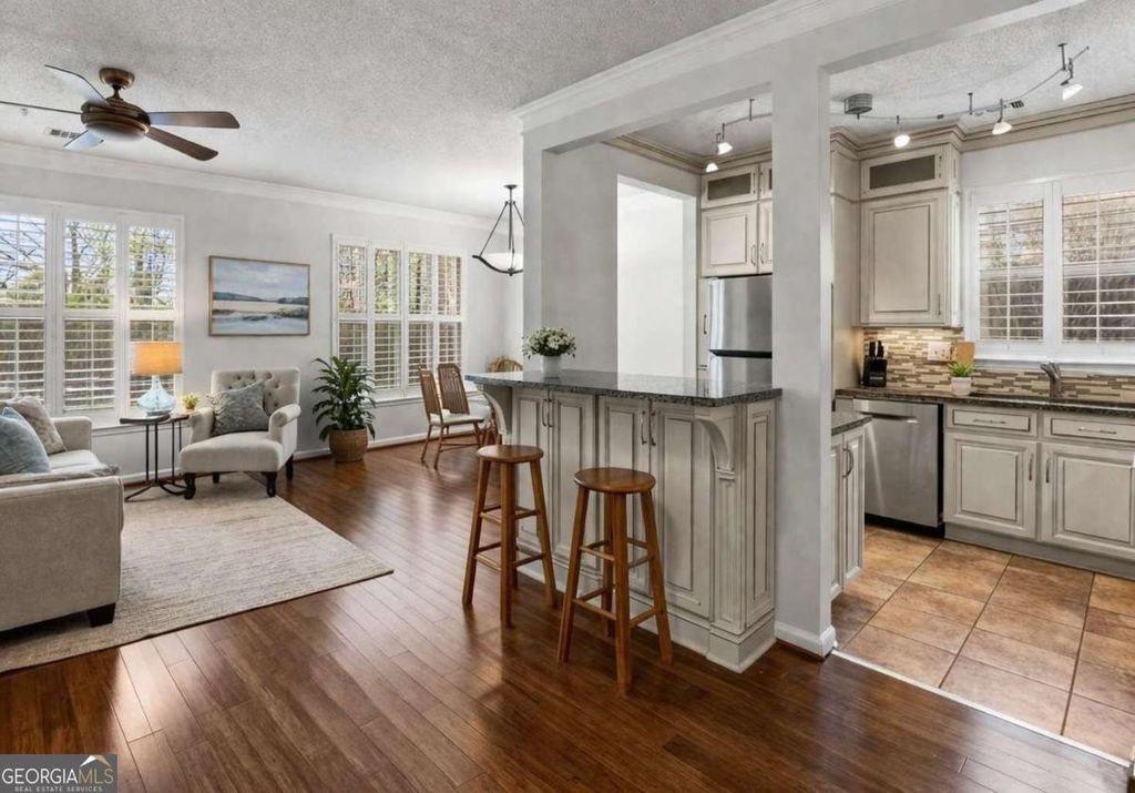 Photo of 10 Perimeter Summit Boulevard NE #3110, Atlanta, GA 30319 (MLS # 10718119)