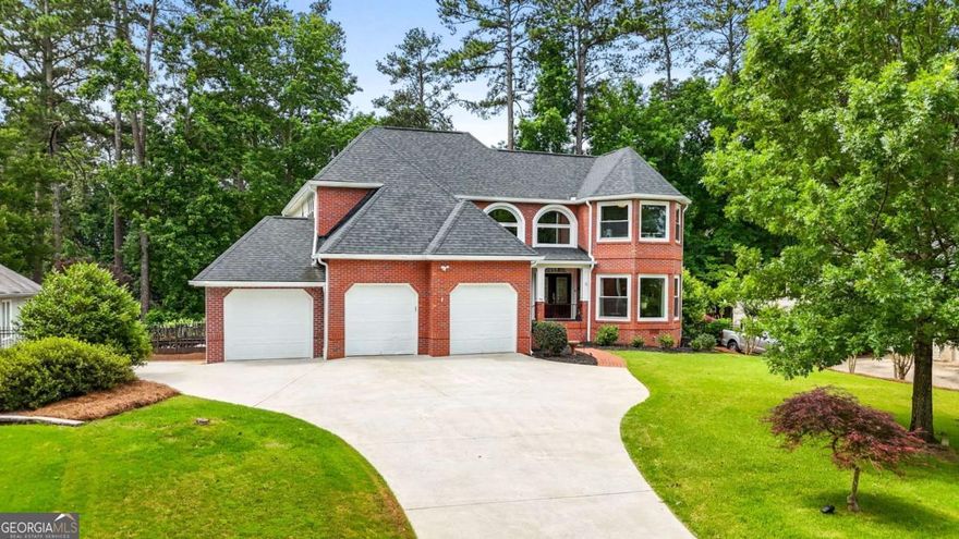 Welcome to your ideal home away from home! Nestled along the scenic fairways of the prestigious Flat Creek Golf Course in Peachtree City, this beautifully furnished rental offers comfort, convenience, and breathtaking views in one of Georgia's most sought-after communities.  This spacious 4 bedroom 3 full and one half bath  home features a modern, fully equipped kitchen, comfortable living spaces, and elegant decor throughout. Large windows and a private deck overlook the golf course, providing serene views and peaceful mornings. Enjoy high-speed WiFi, in-unit laundry, and all the essentials for a relaxed, move-in-ready stay.    Located on Peachtree City's famous golf cart path system, you're minutes away from local shopping, dining, parks, and lakes-all accessible by golf cart. Whether you're relocating, in town for business, or seeking a long retreat, this rental offers the perfect blend of luxury and lifestyle. Call agent about questions regarding pets and golf cart.
