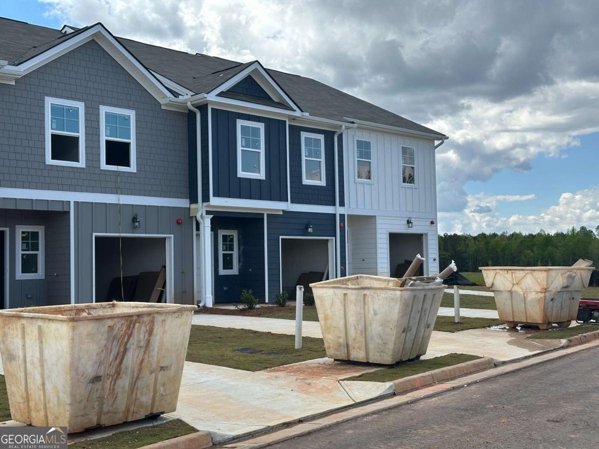 9473 Maple Grove LN 260