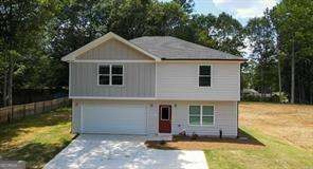 Photo of 1331 E Atlanta Road E, Stockbridge, GA 30281 (MLS # 10636081)
