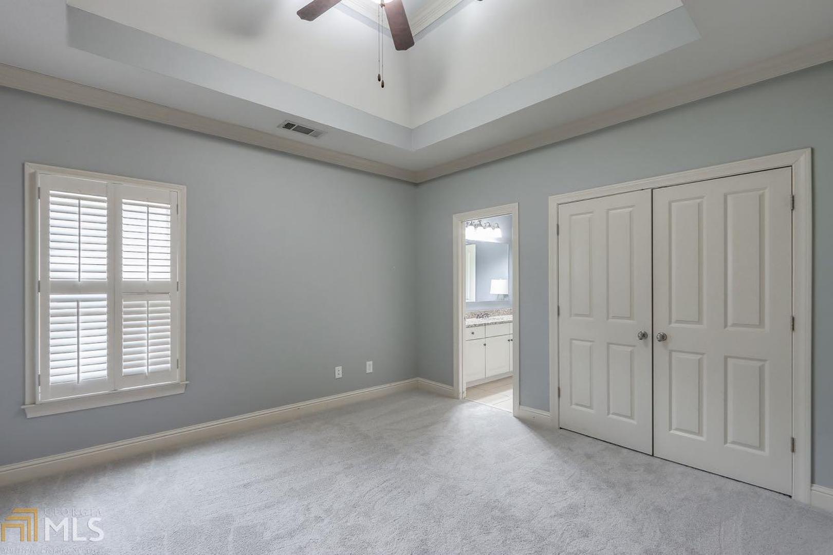 Enclave At Sope Creek - Residential