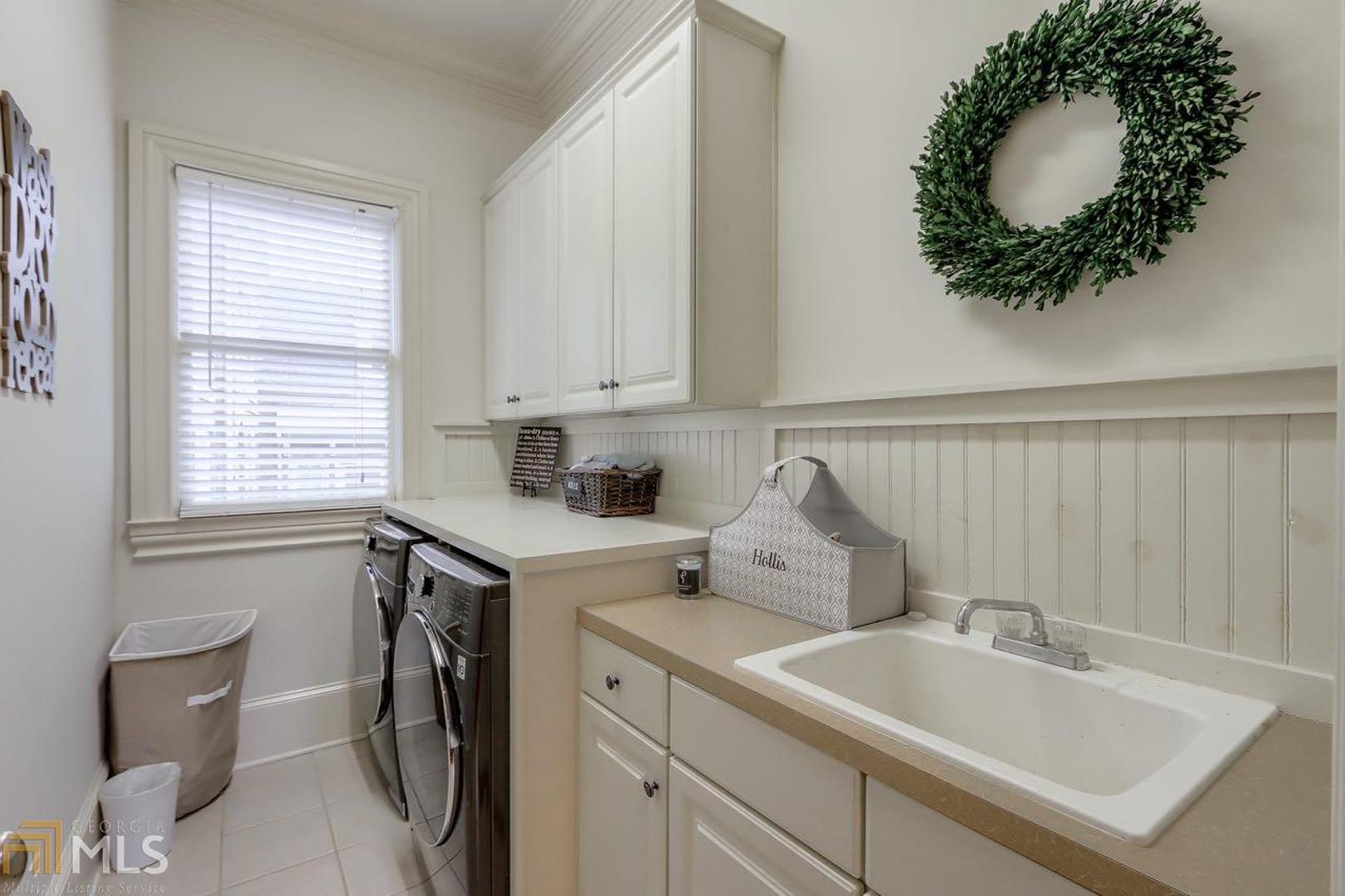 Enclave At Sope Creek - Residential