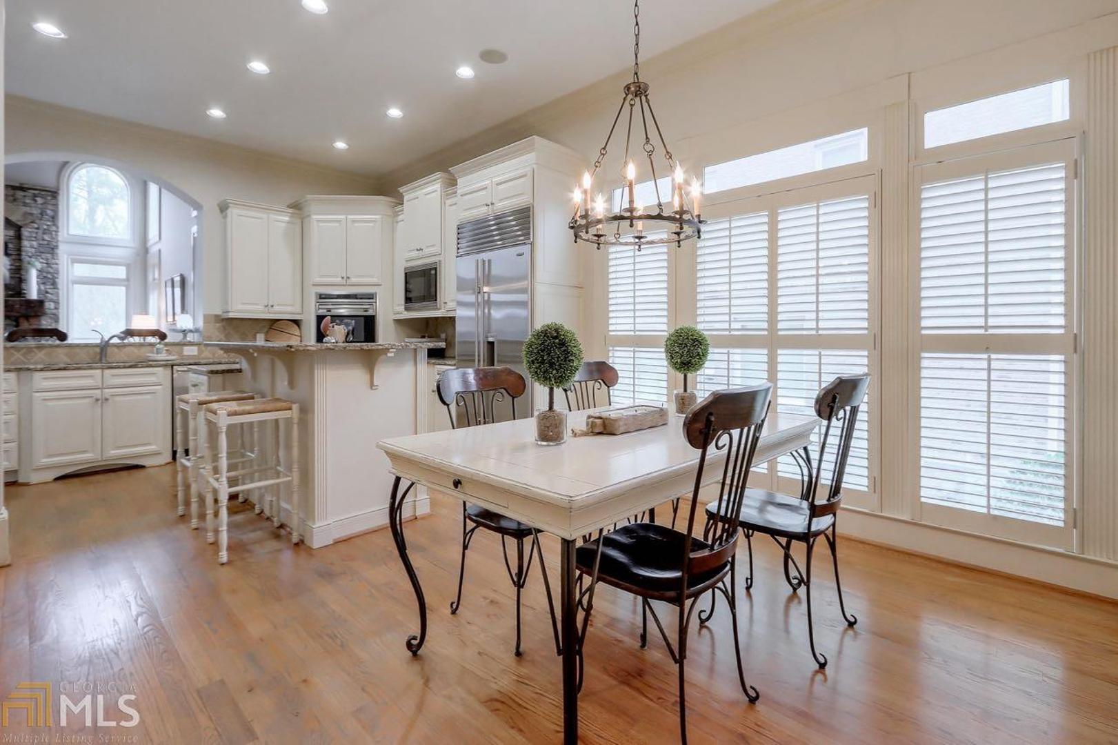 Enclave At Sope Creek - Residential