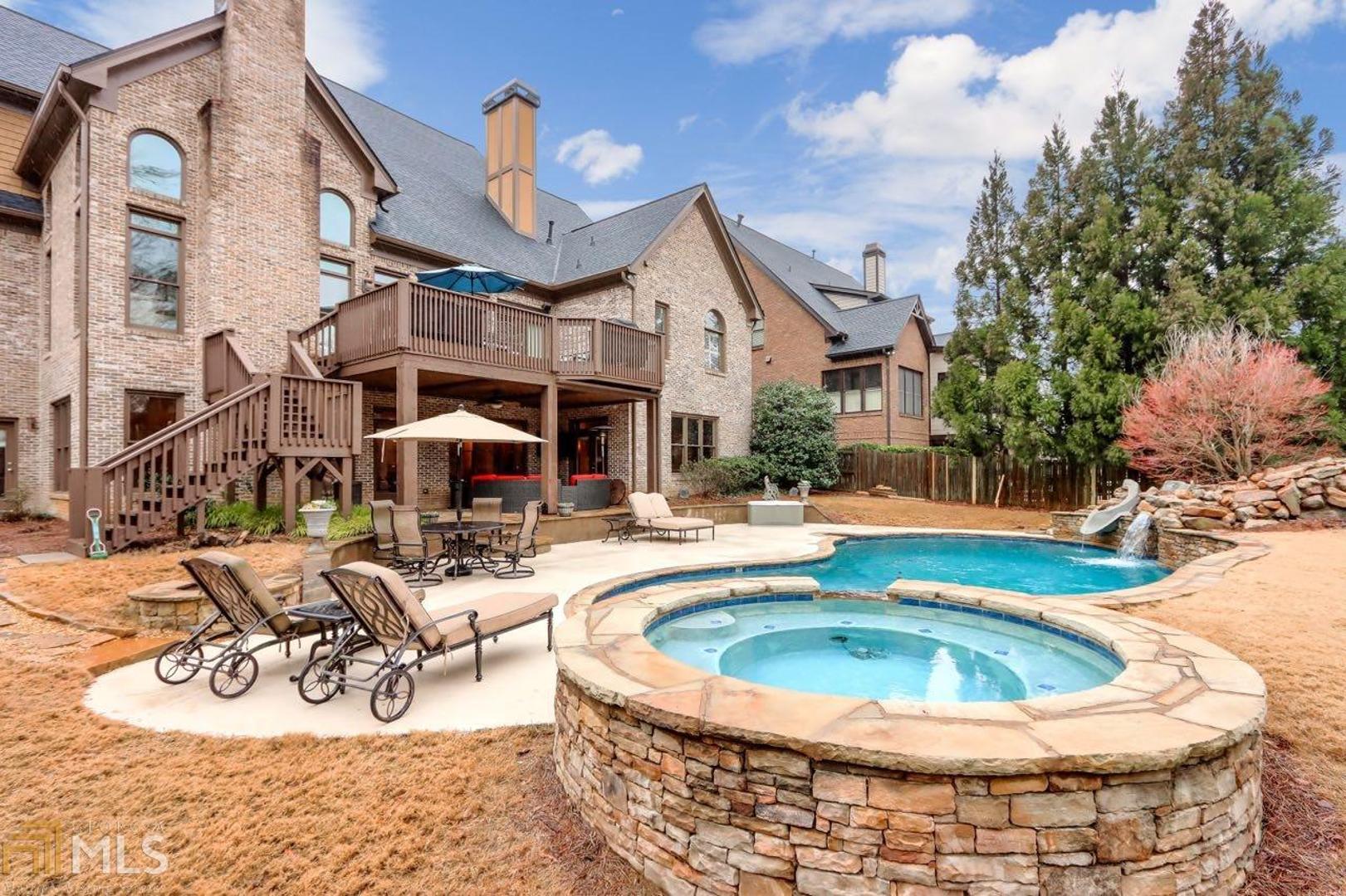 Enclave At Sope Creek - Residential