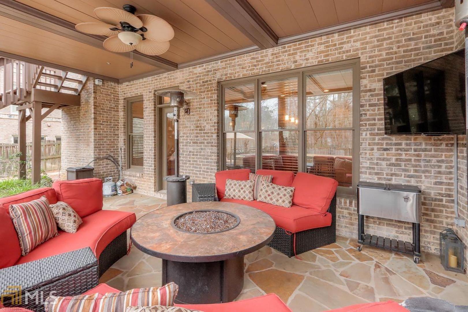 Enclave At Sope Creek - Residential