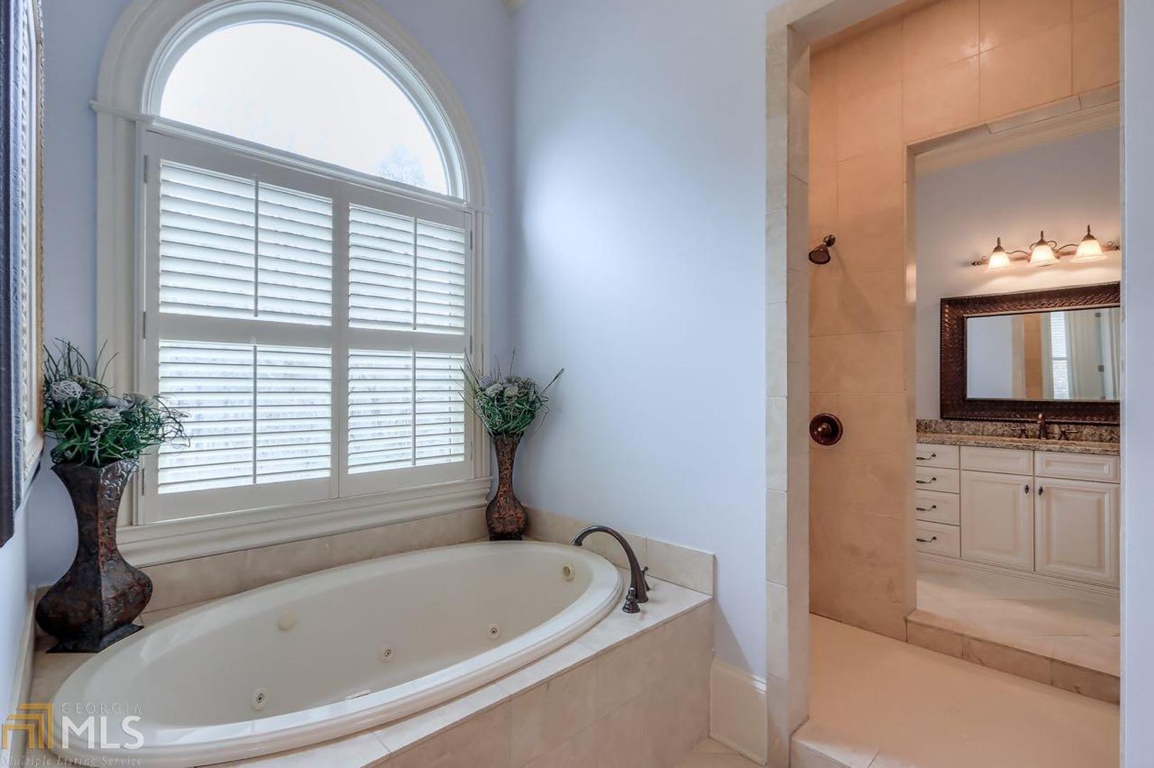 Enclave At Sope Creek - Residential