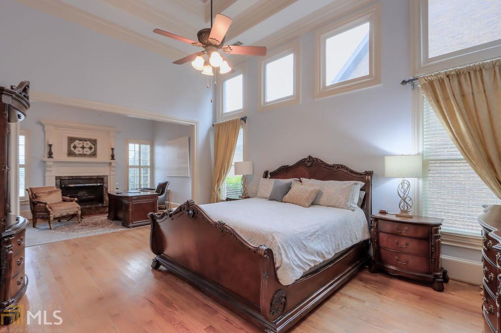 Enclave At Sope Creek - Residential