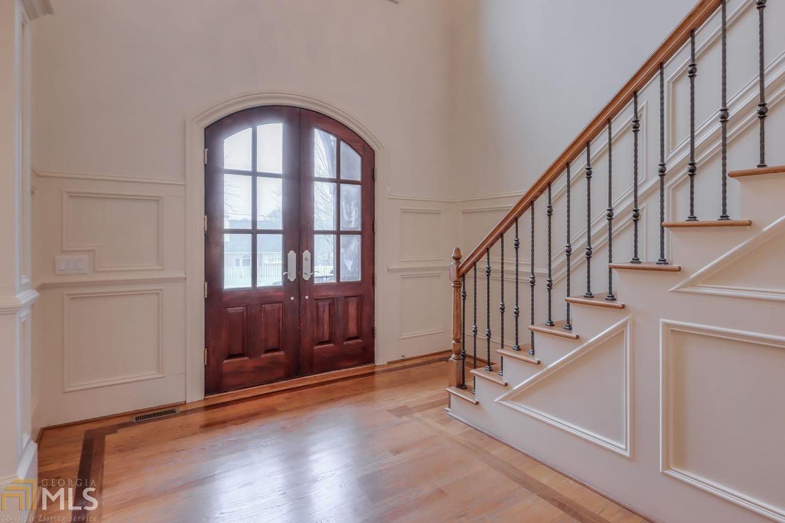 Enclave At Sope Creek - Residential