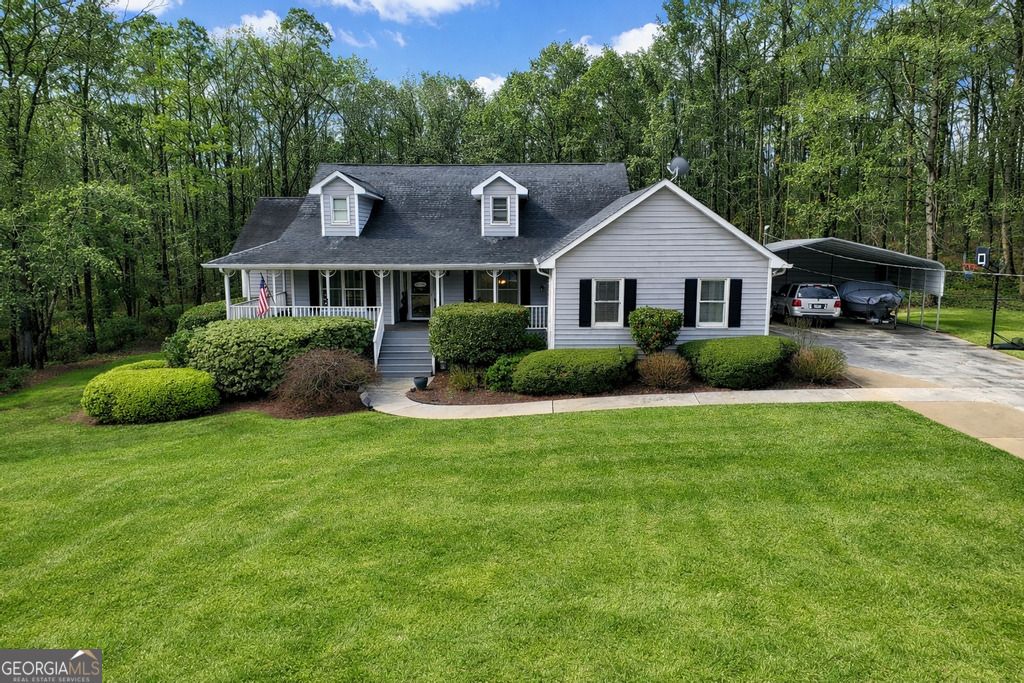 Photo of 336 Stonecutters Cove, Stockbridge, GA 30281 (MLS # 10700826)