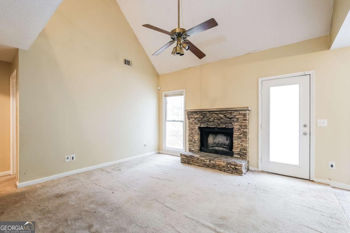 165 Bentley Place WAY