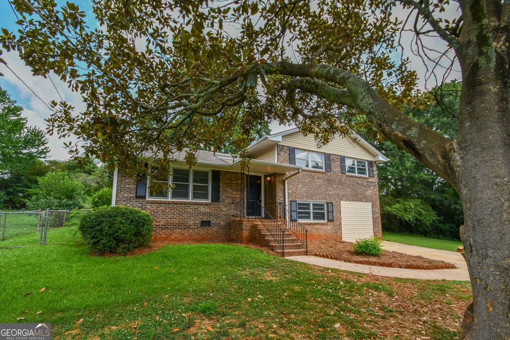 Photo of 90 Cabriolet Trail, McDonough, GA 30253 (MLS # 10799615)