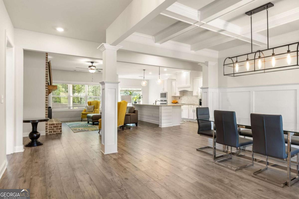 2124 Bullock Bluff DR