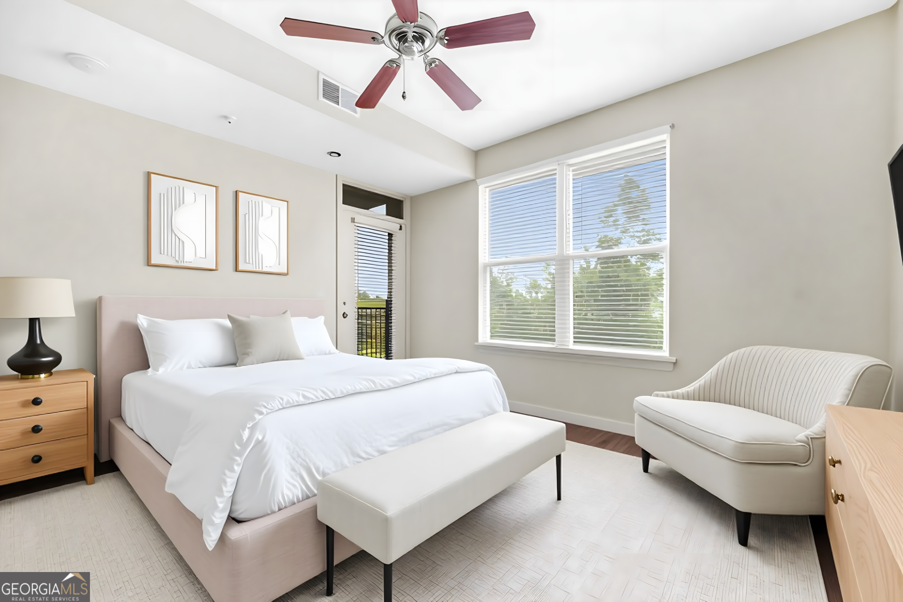 Element Condominum - Residential