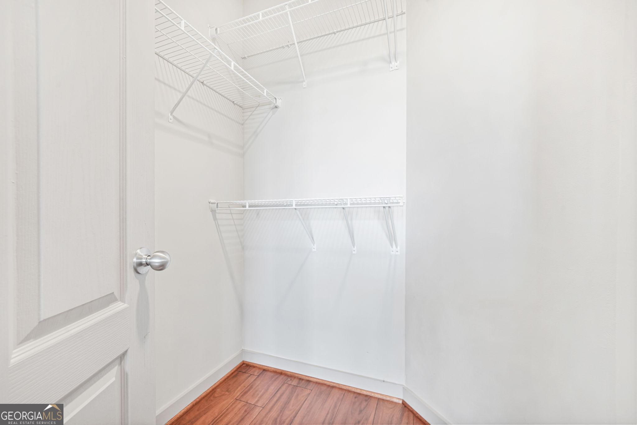Element Condominum - Residential