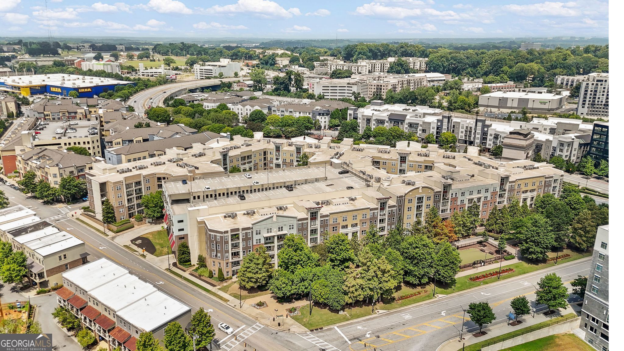 Element Condominum - Residential
