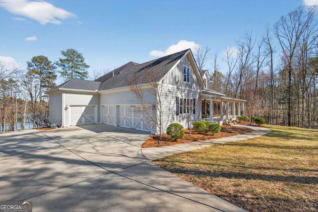 Photo of 123 Reflections Point, Fayetteville, GA 30215 (MLS # 10711614)