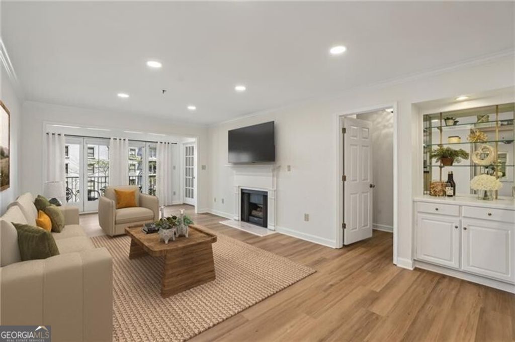 Photo of 3201 Lenox Road NE #26, Atlanta, GA 30324 (MLS # 10724937)