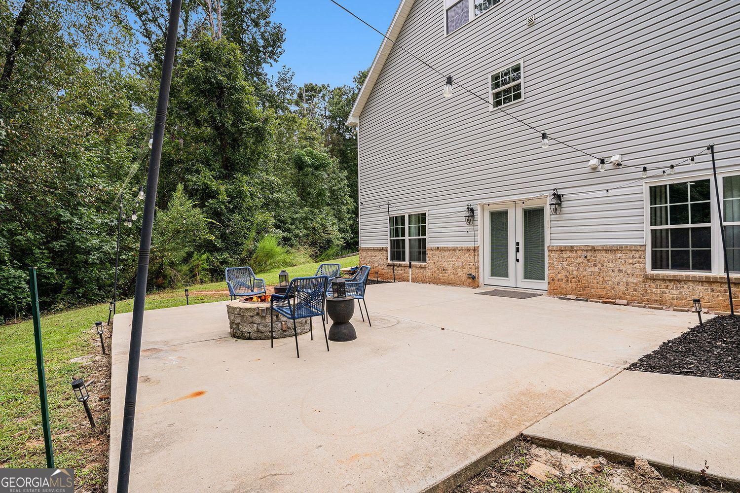 3300 Rogers RD