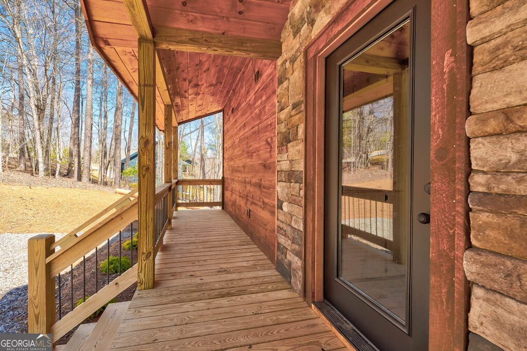 58 Wolf Creek DR