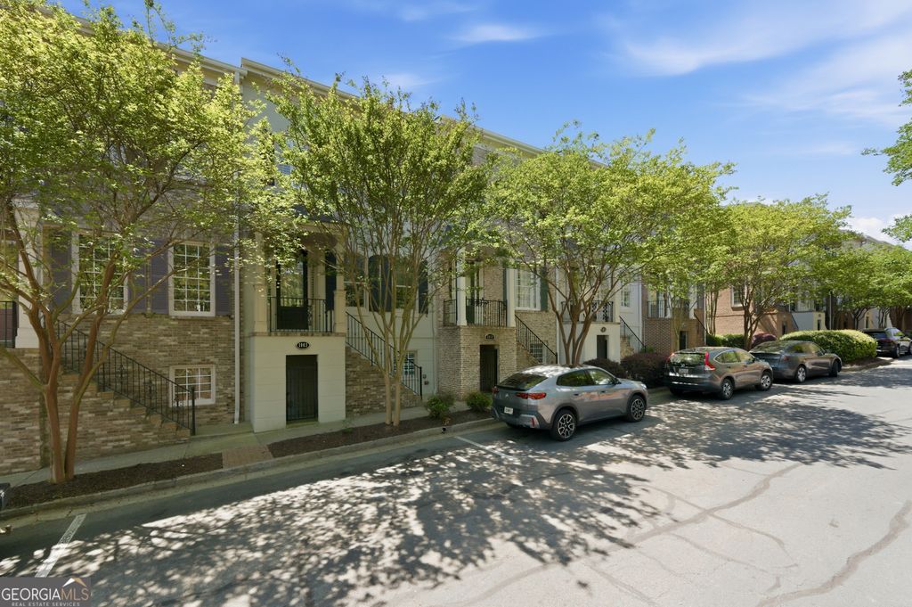 Photo of 1063 NE Pearl Point, Atlanta, GA 30328 (MLS # 10731389)