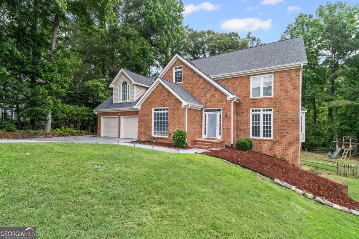 1784 Brookstone CT NW