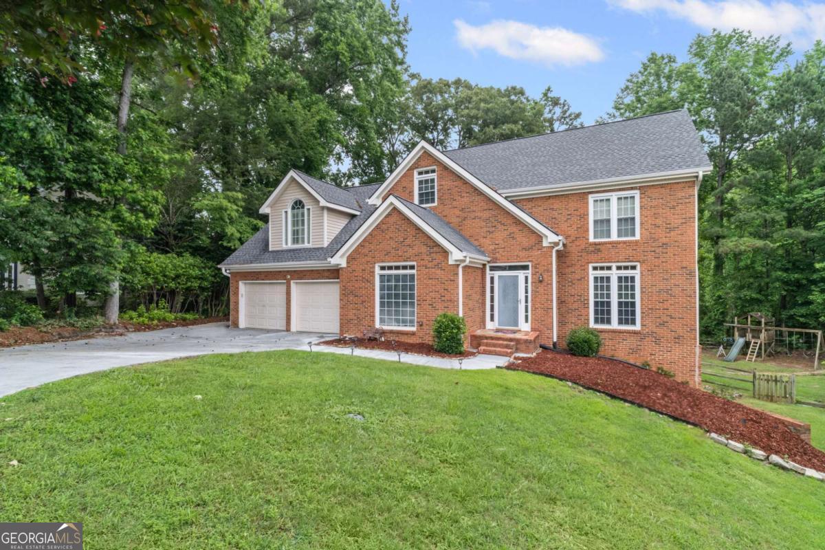 1784 Brookstone CT NW