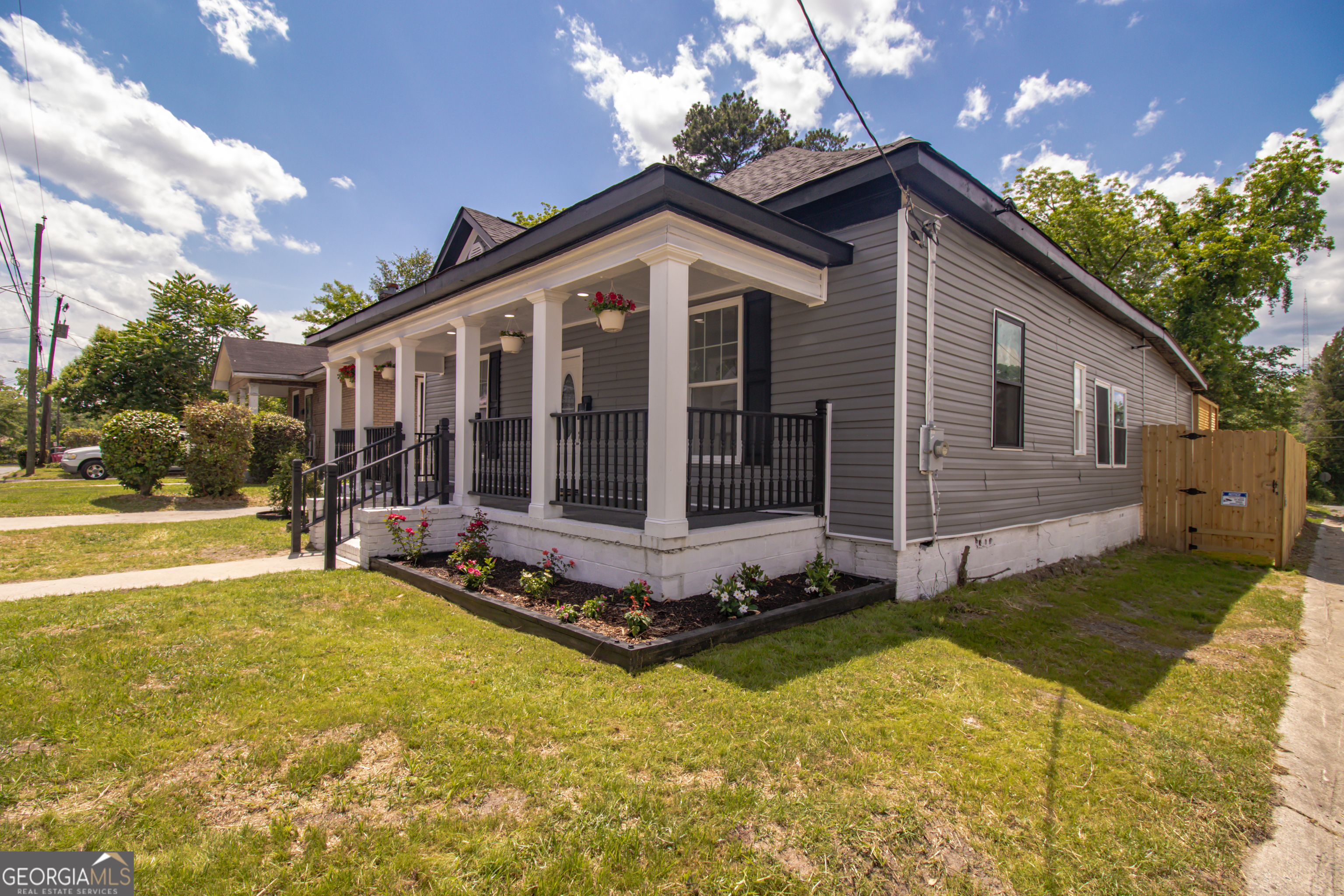 346 Grant AVE