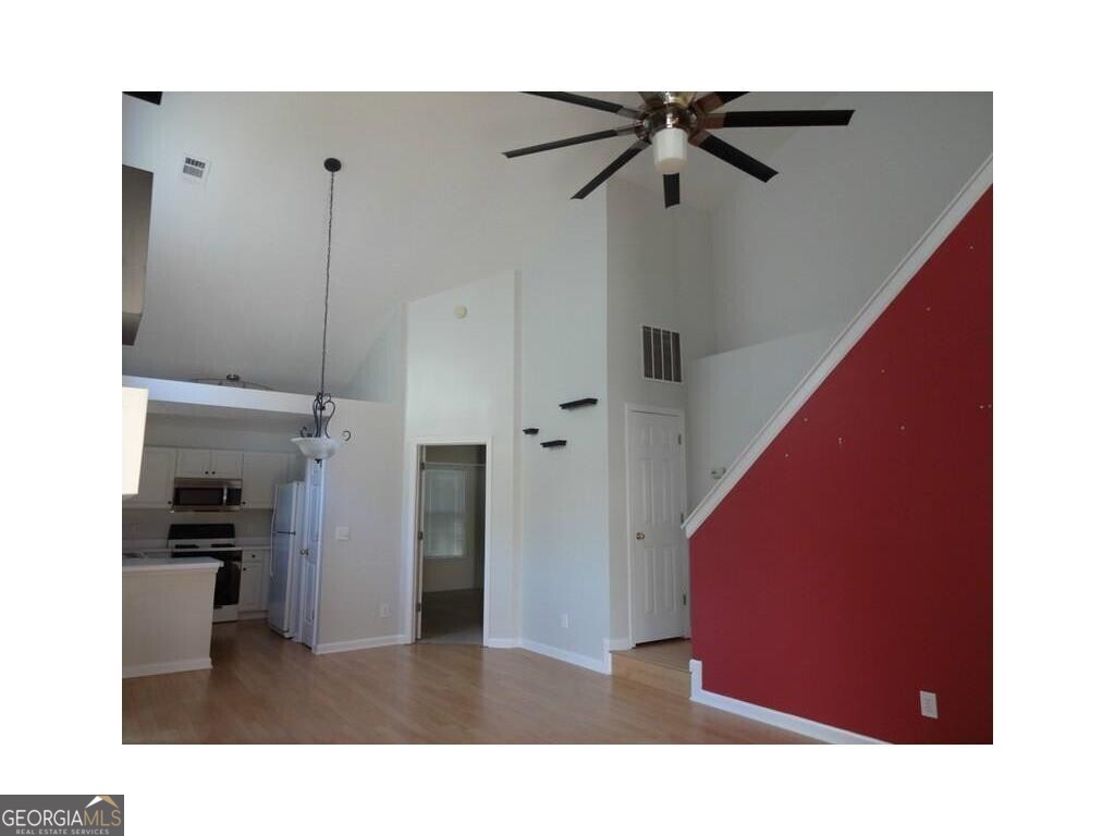 Avensong - Residential Lease