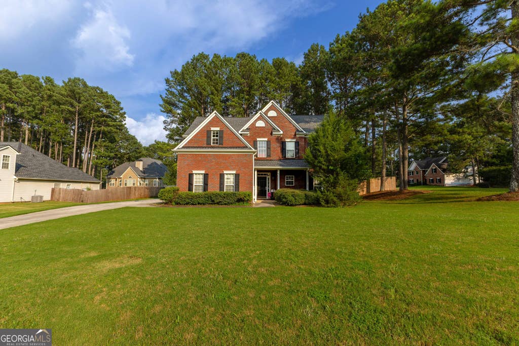 Photo of 300 Pilgrim Way, Fayetteville, GA 30214 (MLS # 10812808)