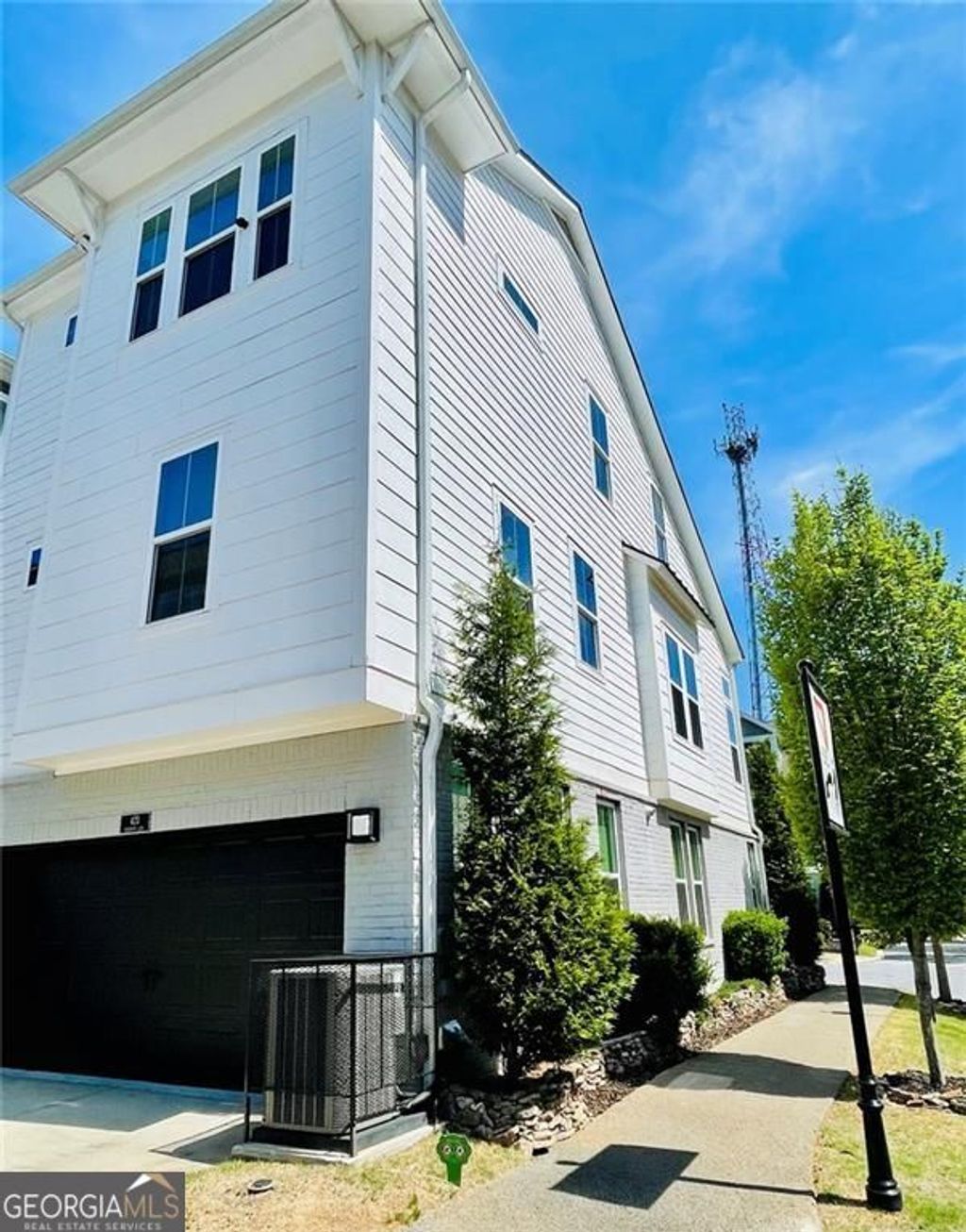 Photo of 423 HARGROVE Ln, Decatur, GA 30030 (MLS # 10756128)
