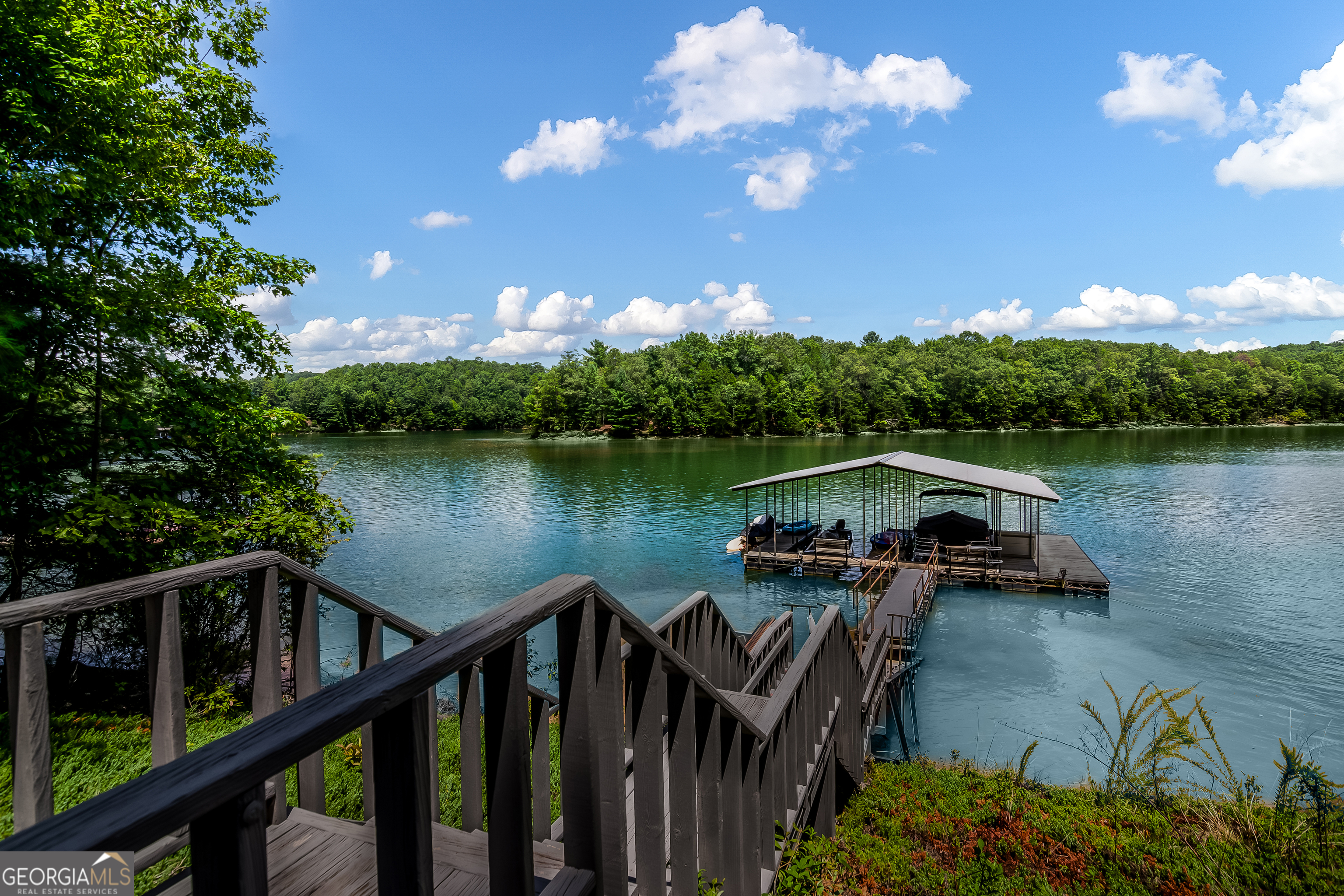 133 Falcon DR