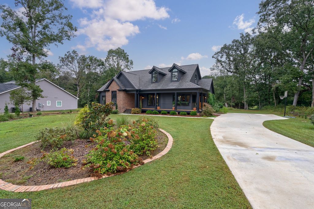 Photo of 130 Live Oak Lane, Comer, GA 30629 (MLS # 10661739)