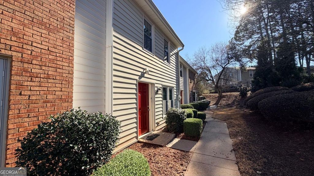 Photo of 250 Mill Creek Place, Roswell, GA 30076 (MLS # 10722012)