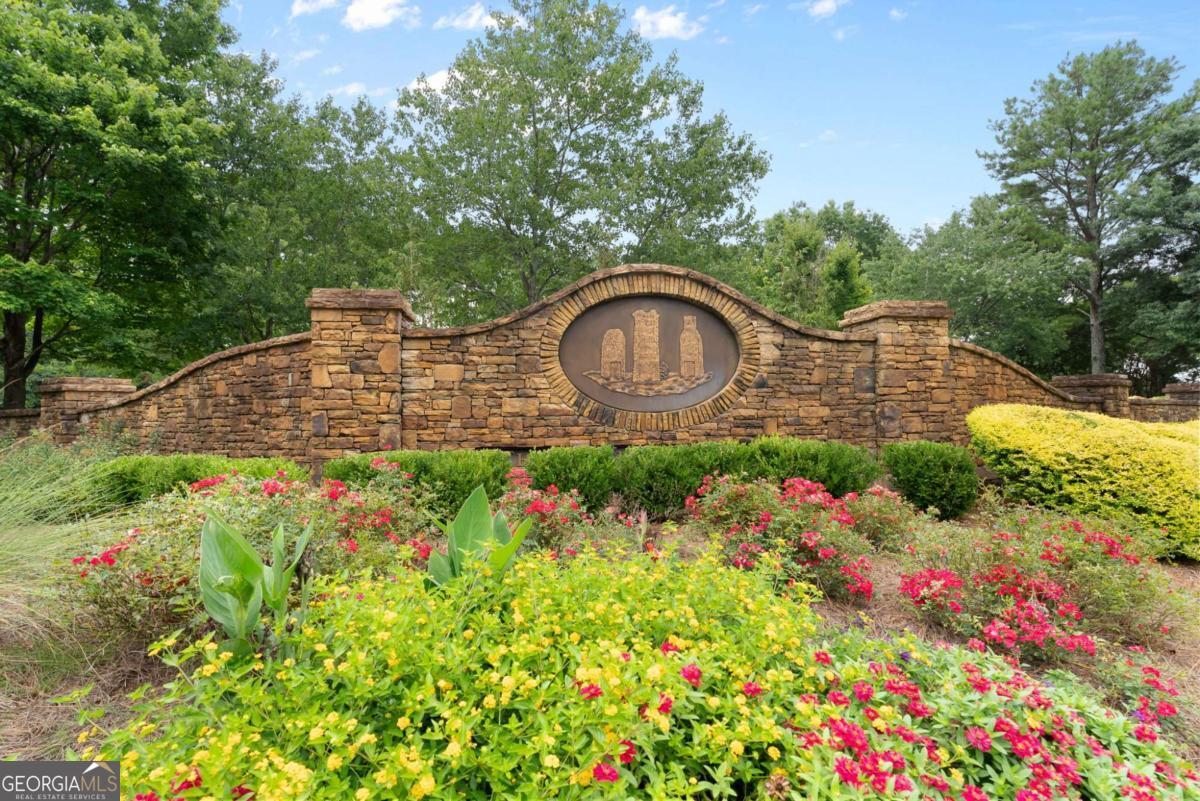 3855 Three Chimneys LN