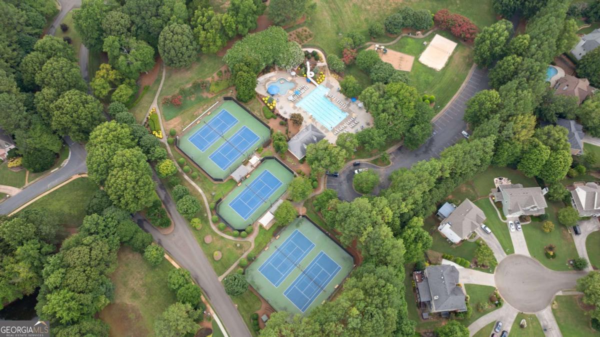 3855 Three Chimneys LN