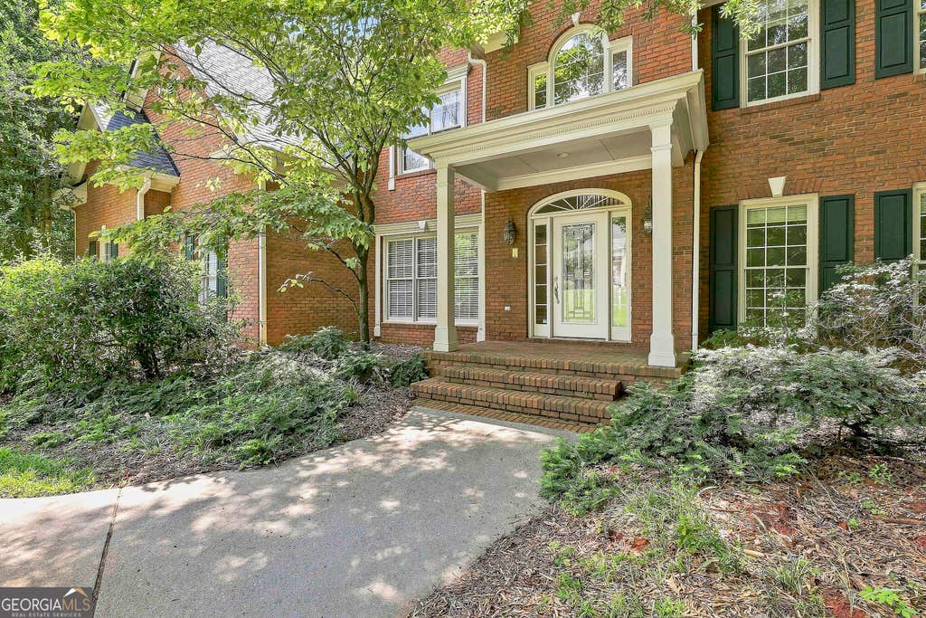 Photo of 105 Silvermere, Fayetteville, GA 30215 (MLS # 10821533)